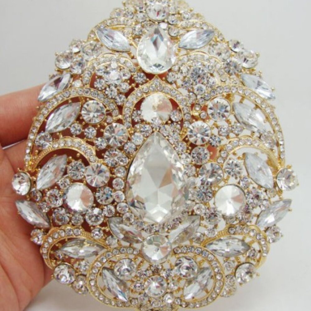 Gold only Extra Large Brooch Pin